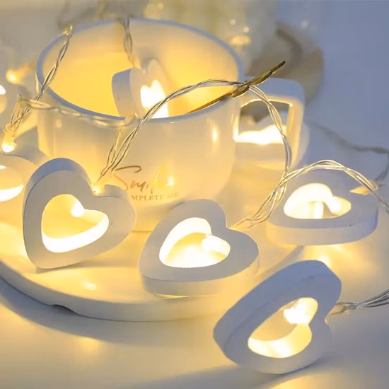 Luz de corda LED para decoração interna de Natal em forma de coração de madeira